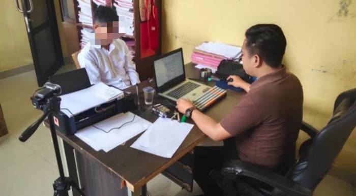 Oga tega menggorok istrinya dengan alasan sakit hati, karena korban merendahkan orangtuanya.